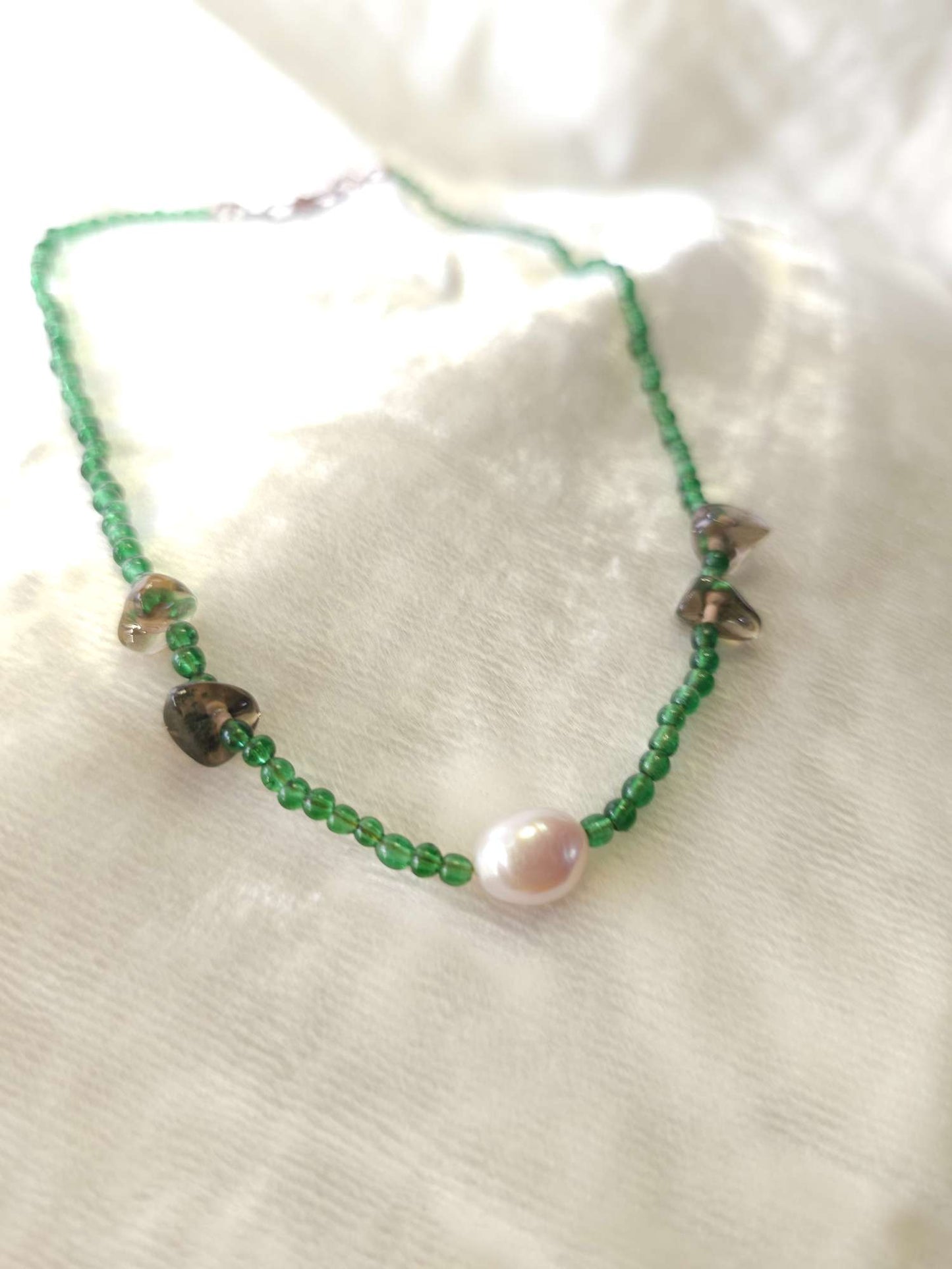 Green beach pearl necklace