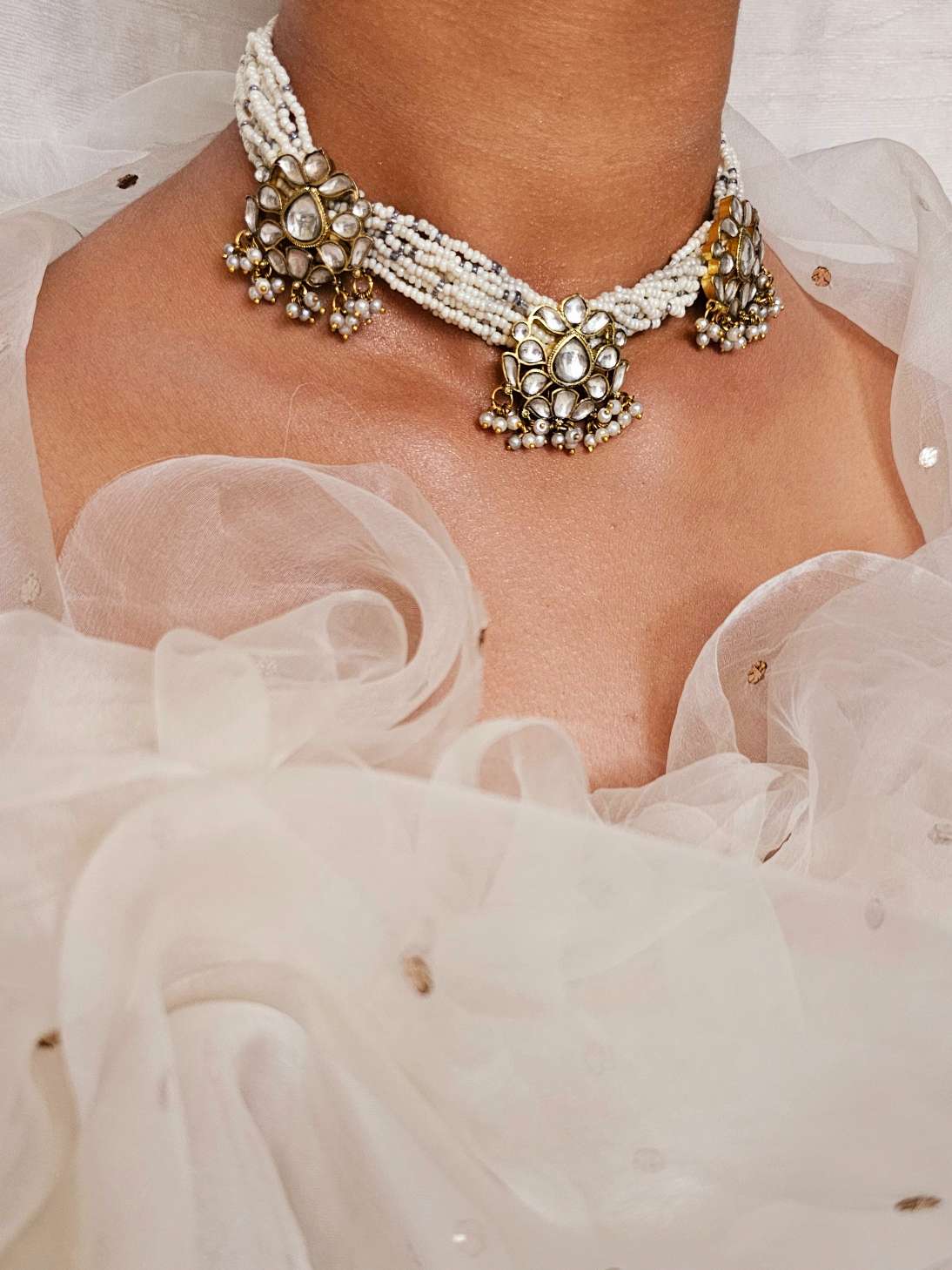 Renuka casa choker 1