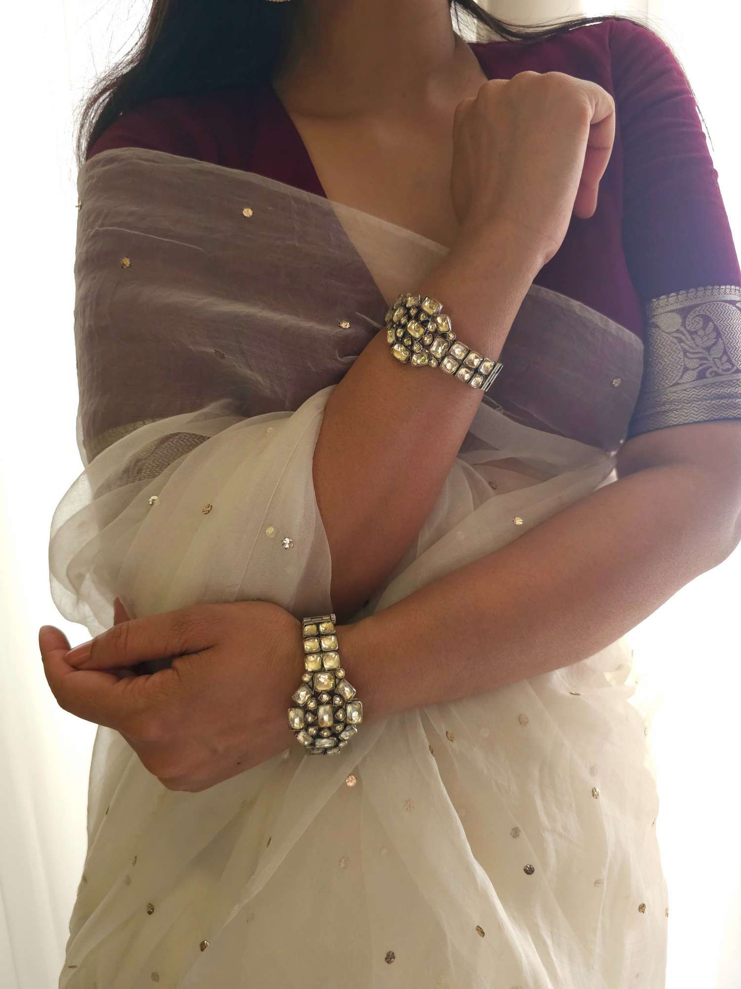 Jal mahal oval bangle