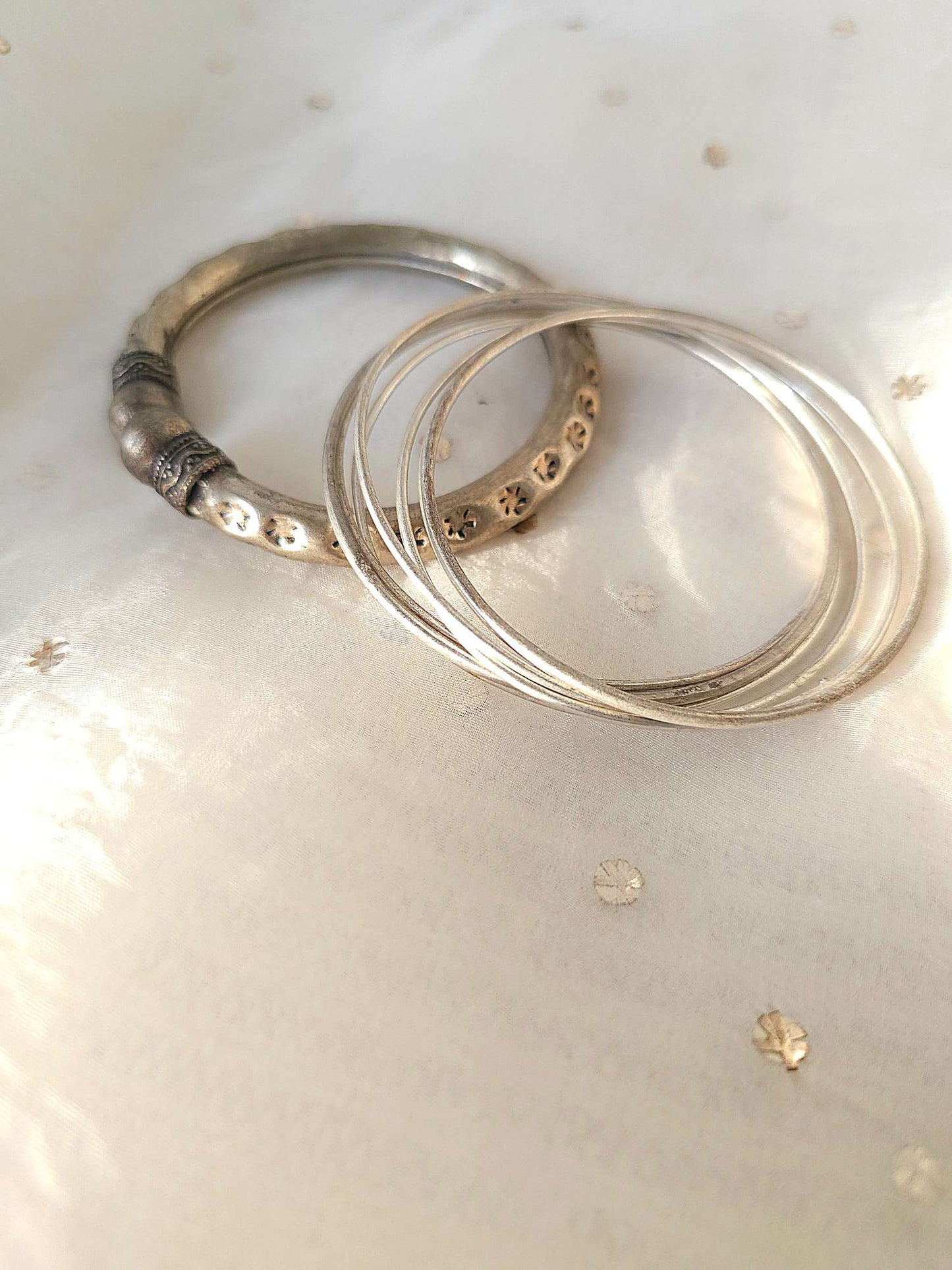 Oxidized bangle combo