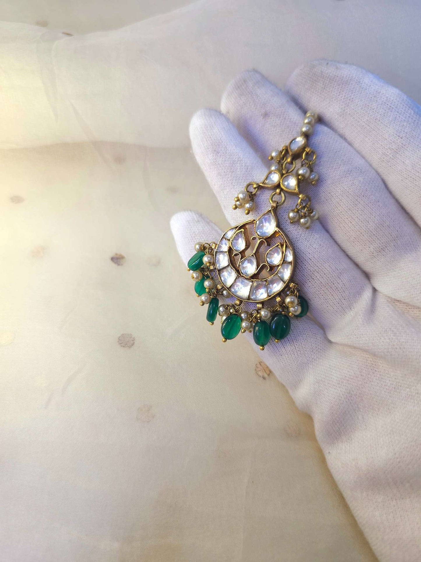 Lucky lunaria chand tika