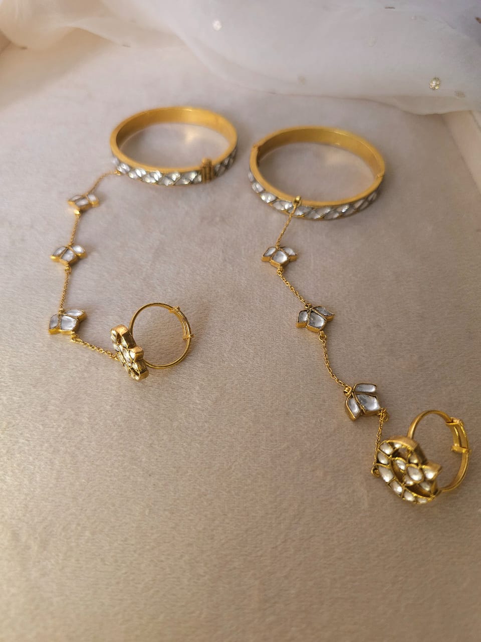 Moh-maya bangle hathphool