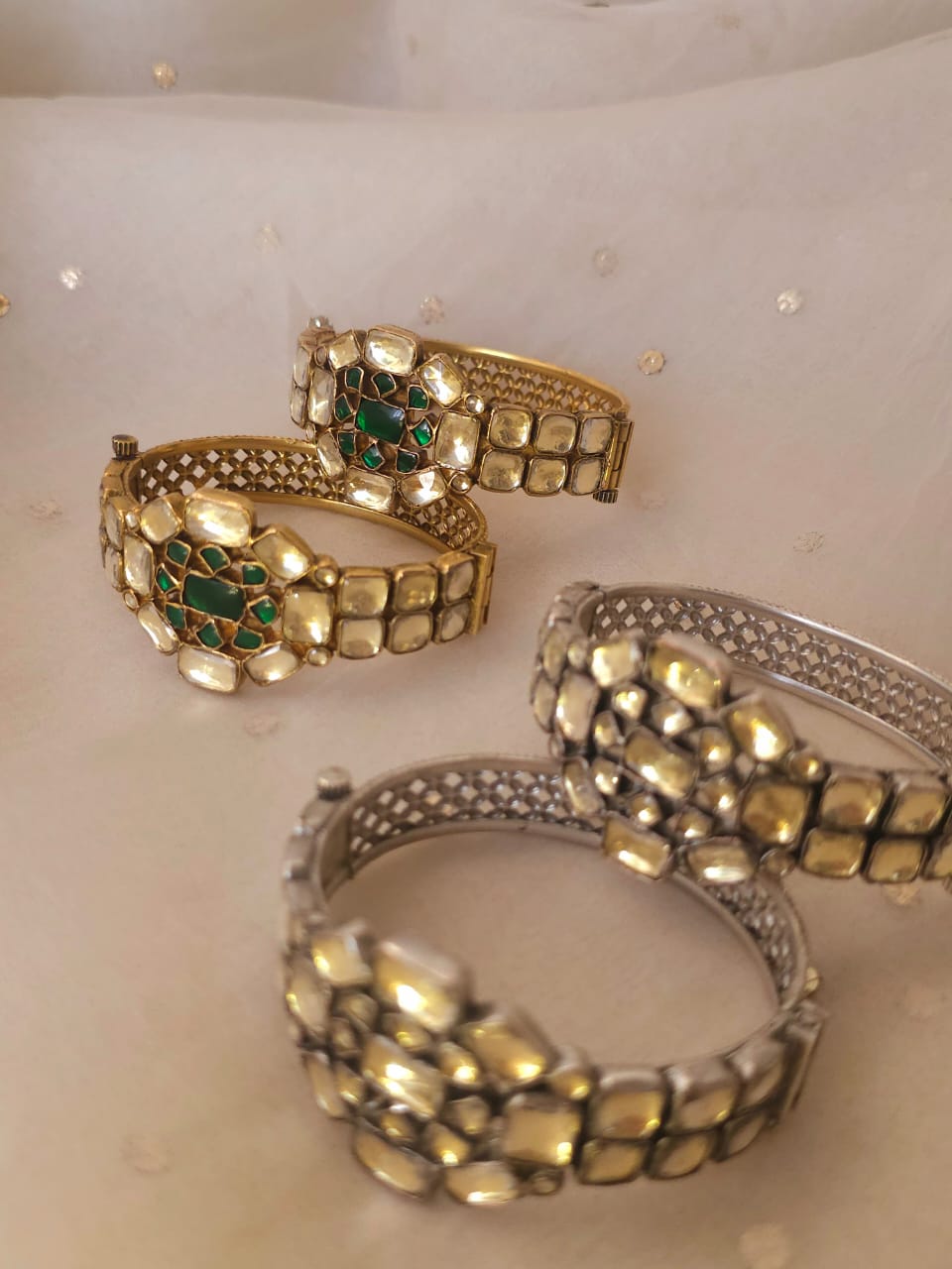 Jal mahal oval bangle