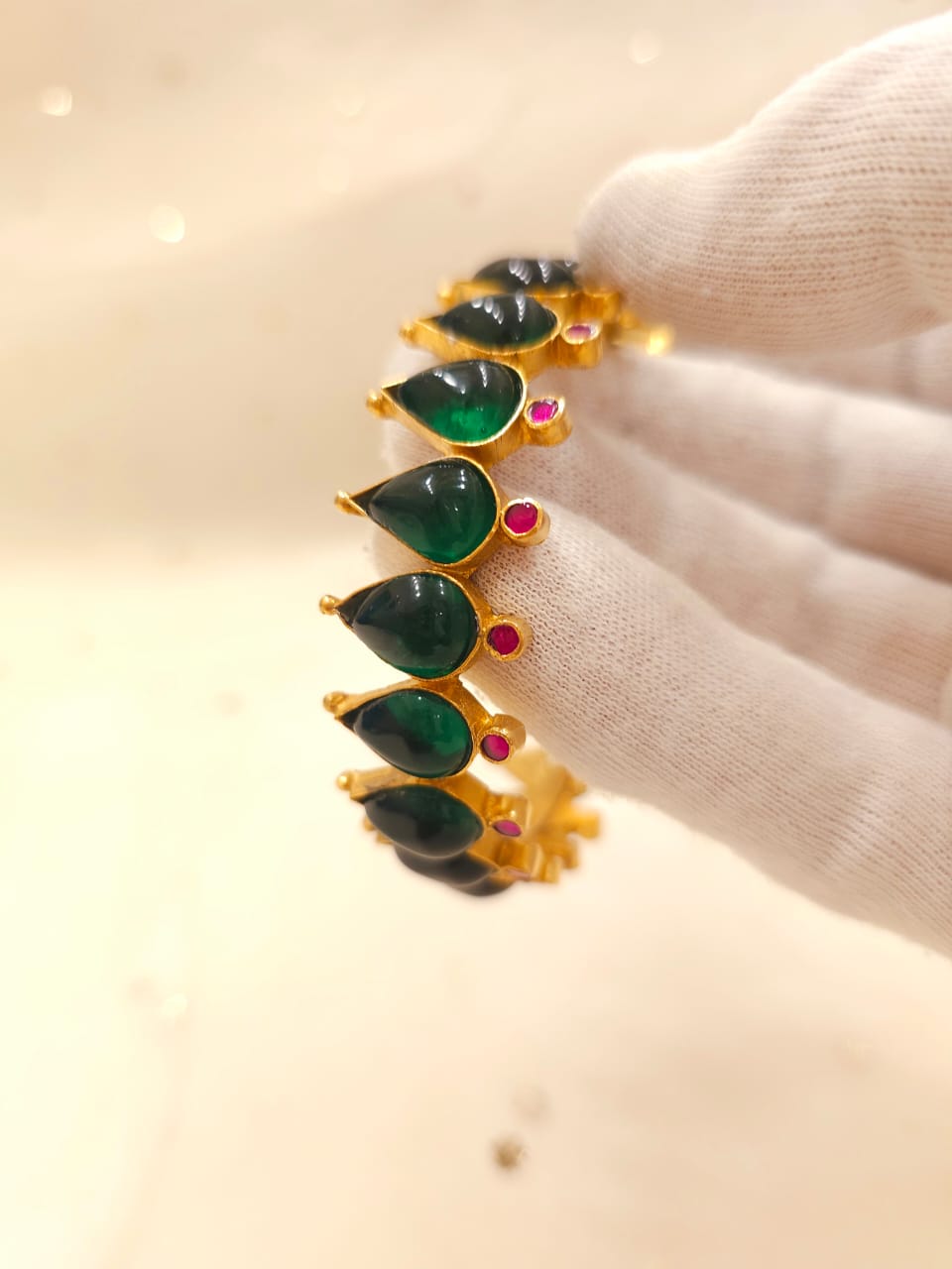 Jantar mantar bangle