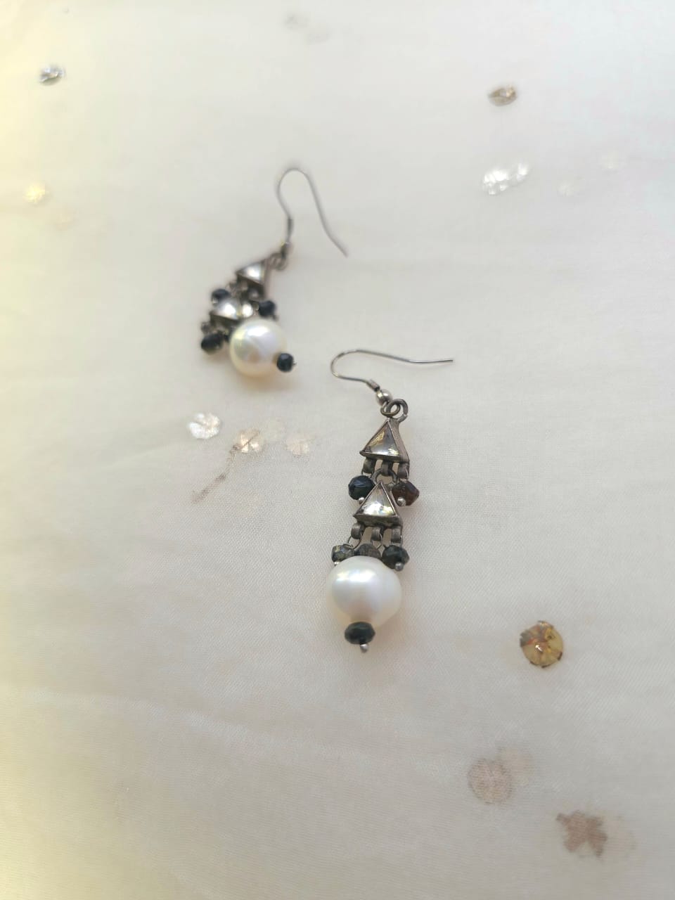 Pearl lake earrings