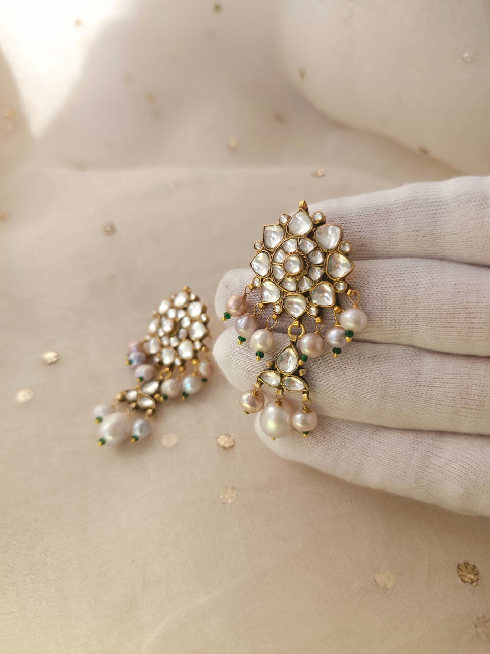 La luna pearl earrings