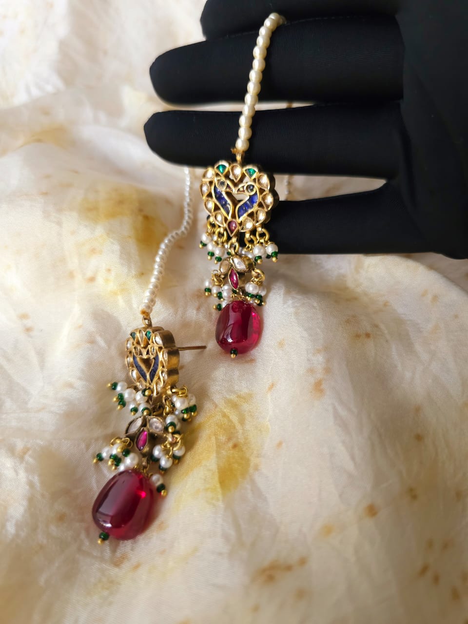 Totem silver earrings