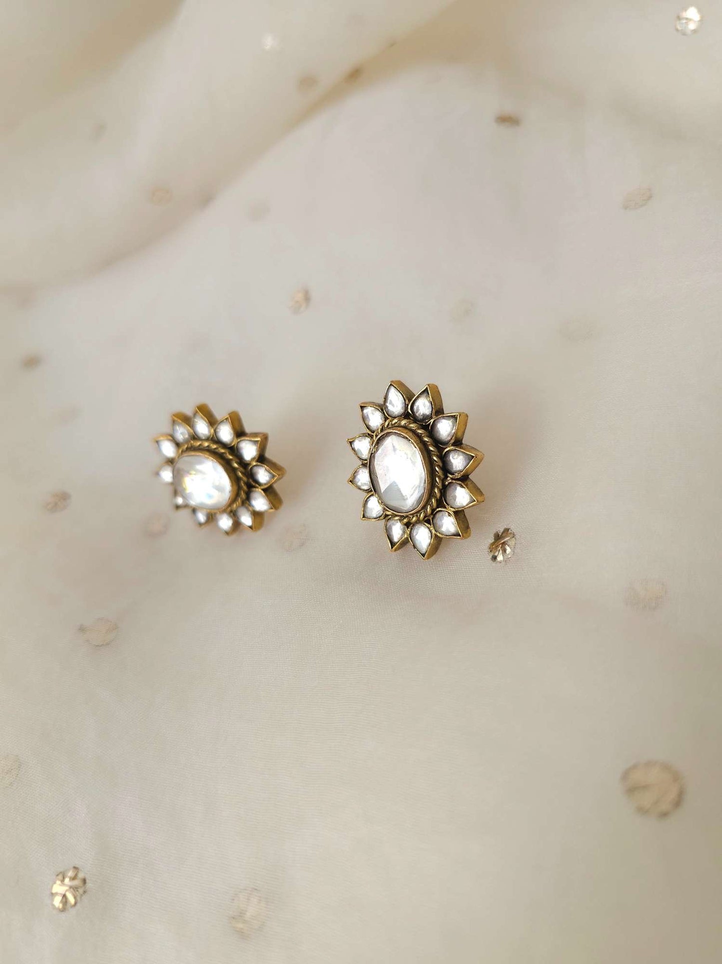 Radiant accent studs