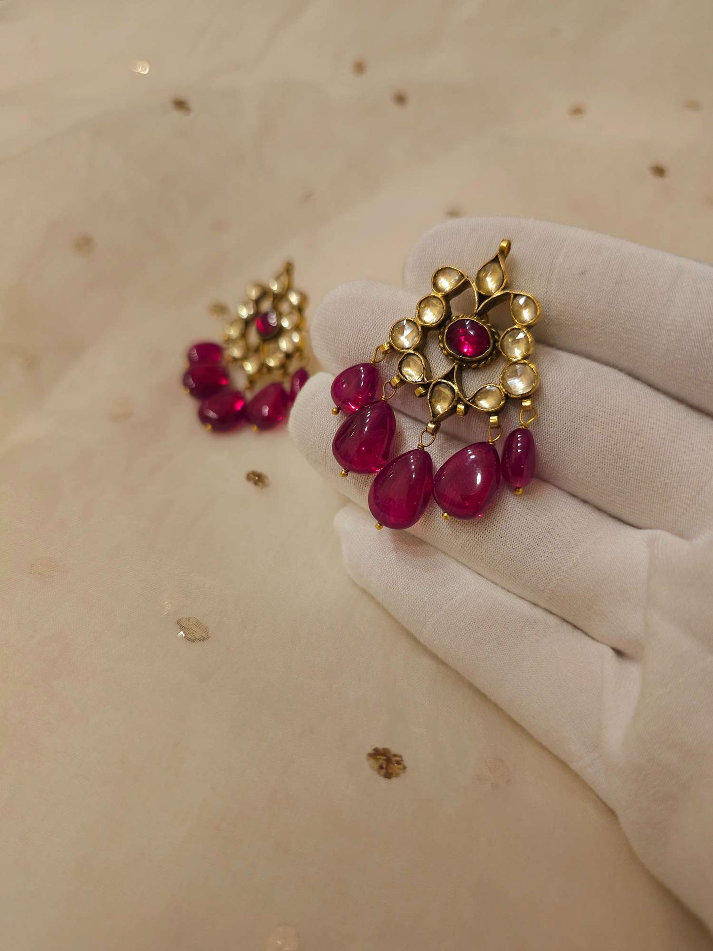 Shiraz lumi spinel studs