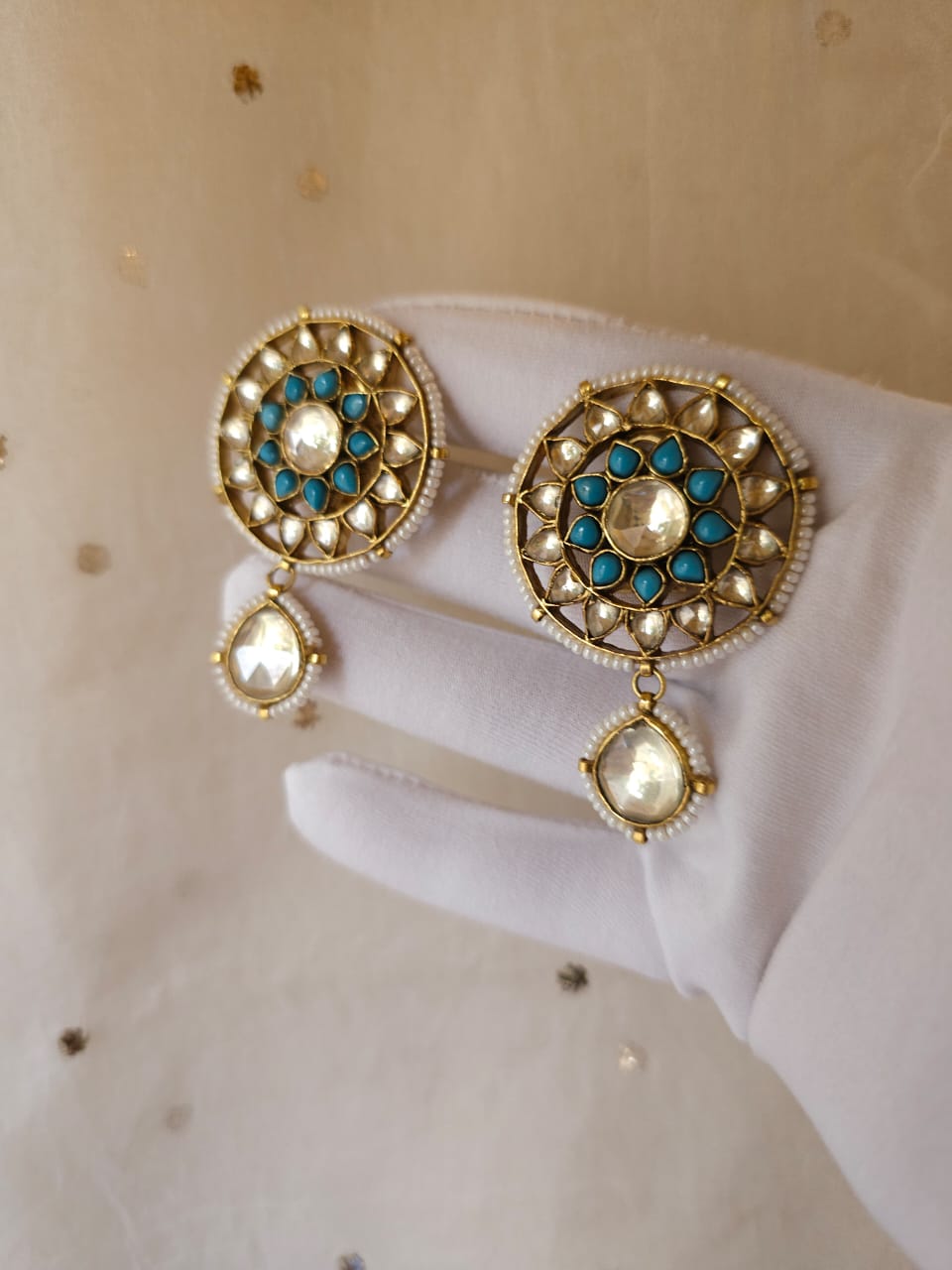 Santorini round studs