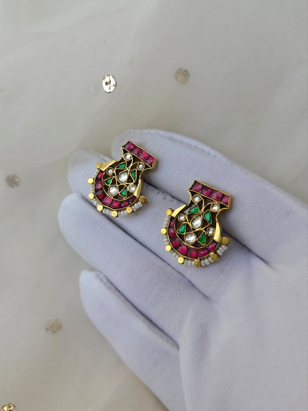 Pushkara studs