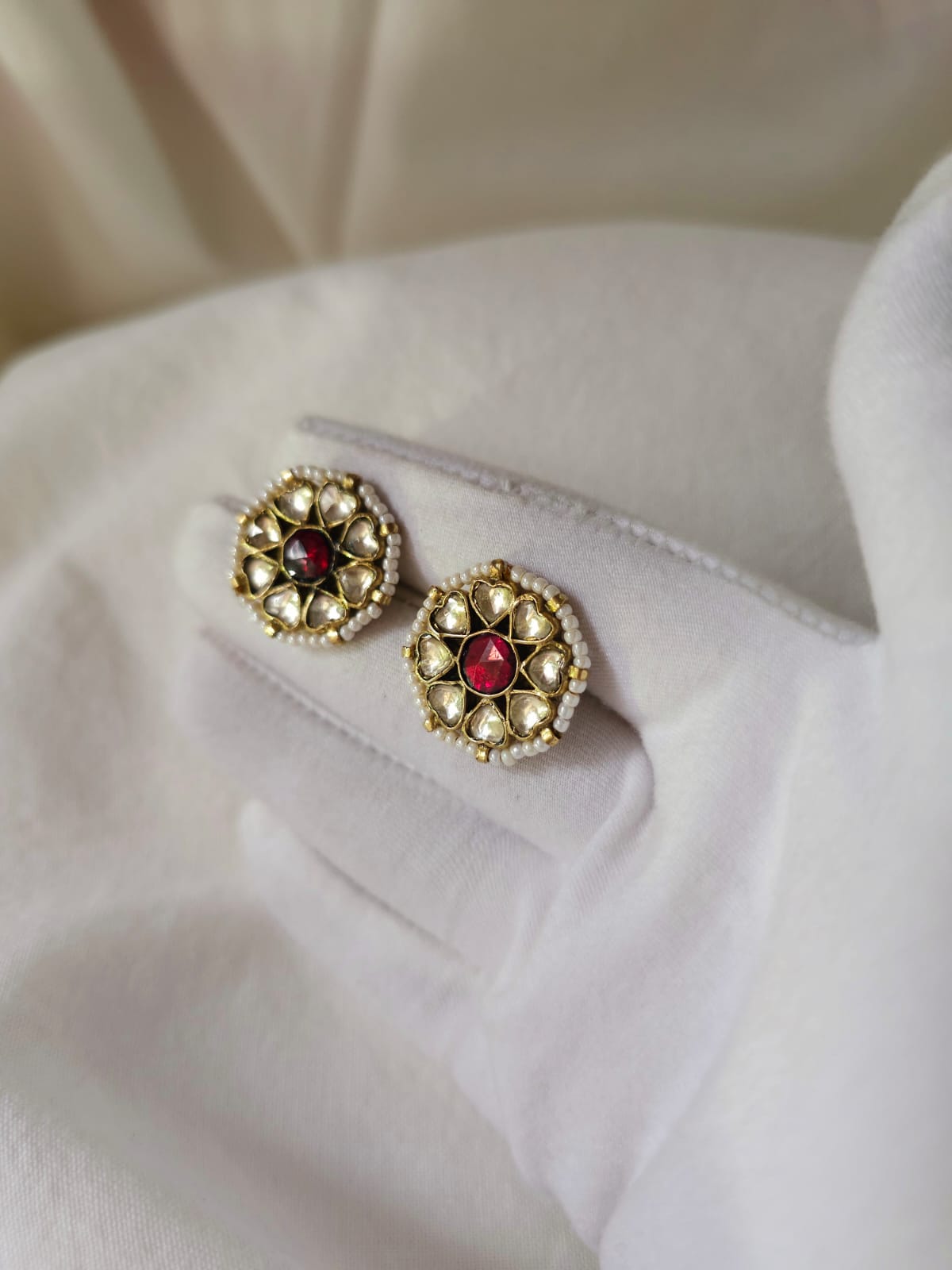 Rhodolite indus studs