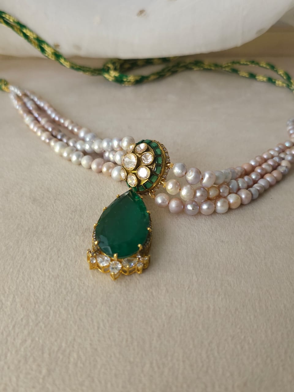 Jayapura silver choker necklace