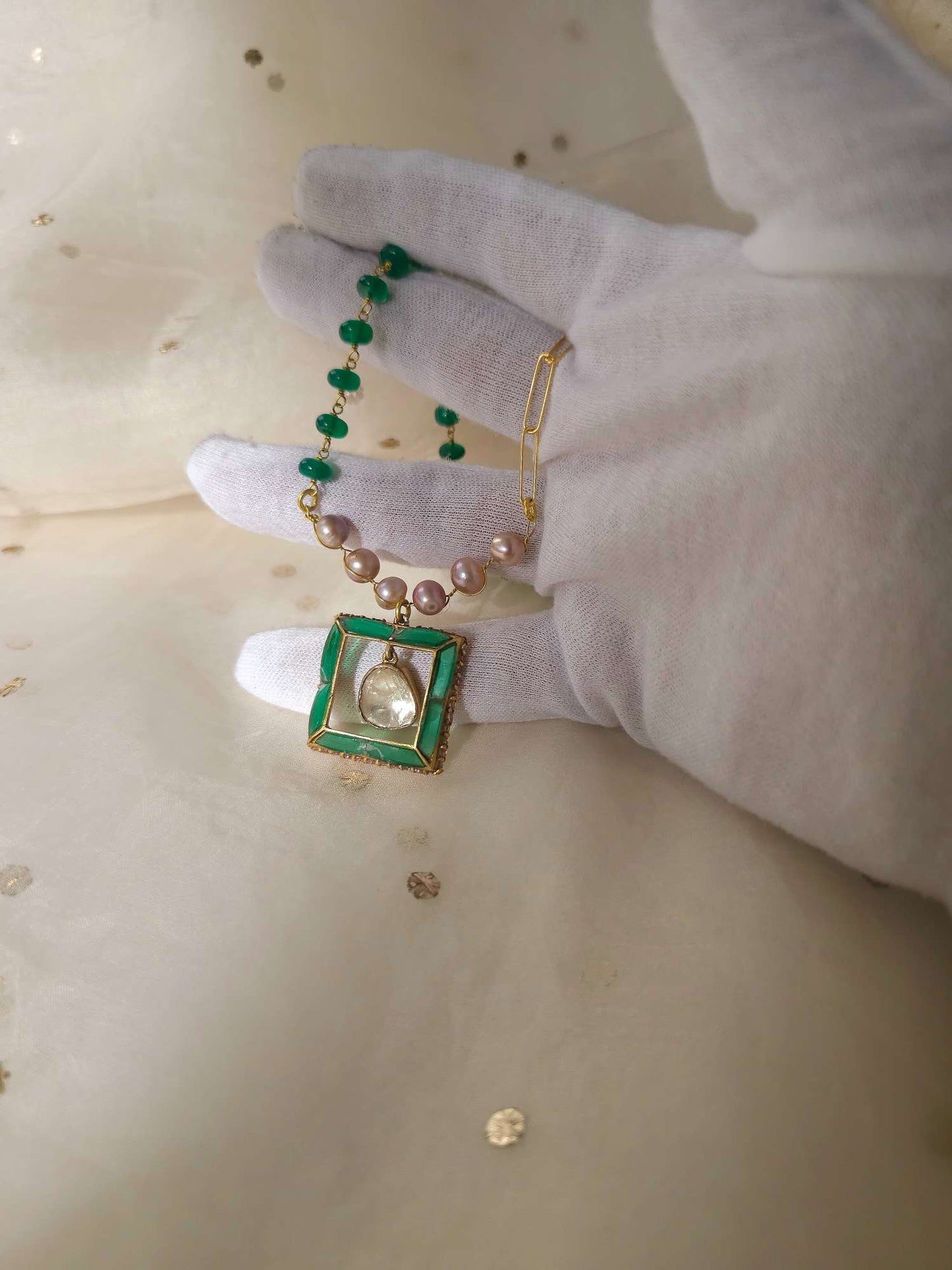 The third gate onyx necklace