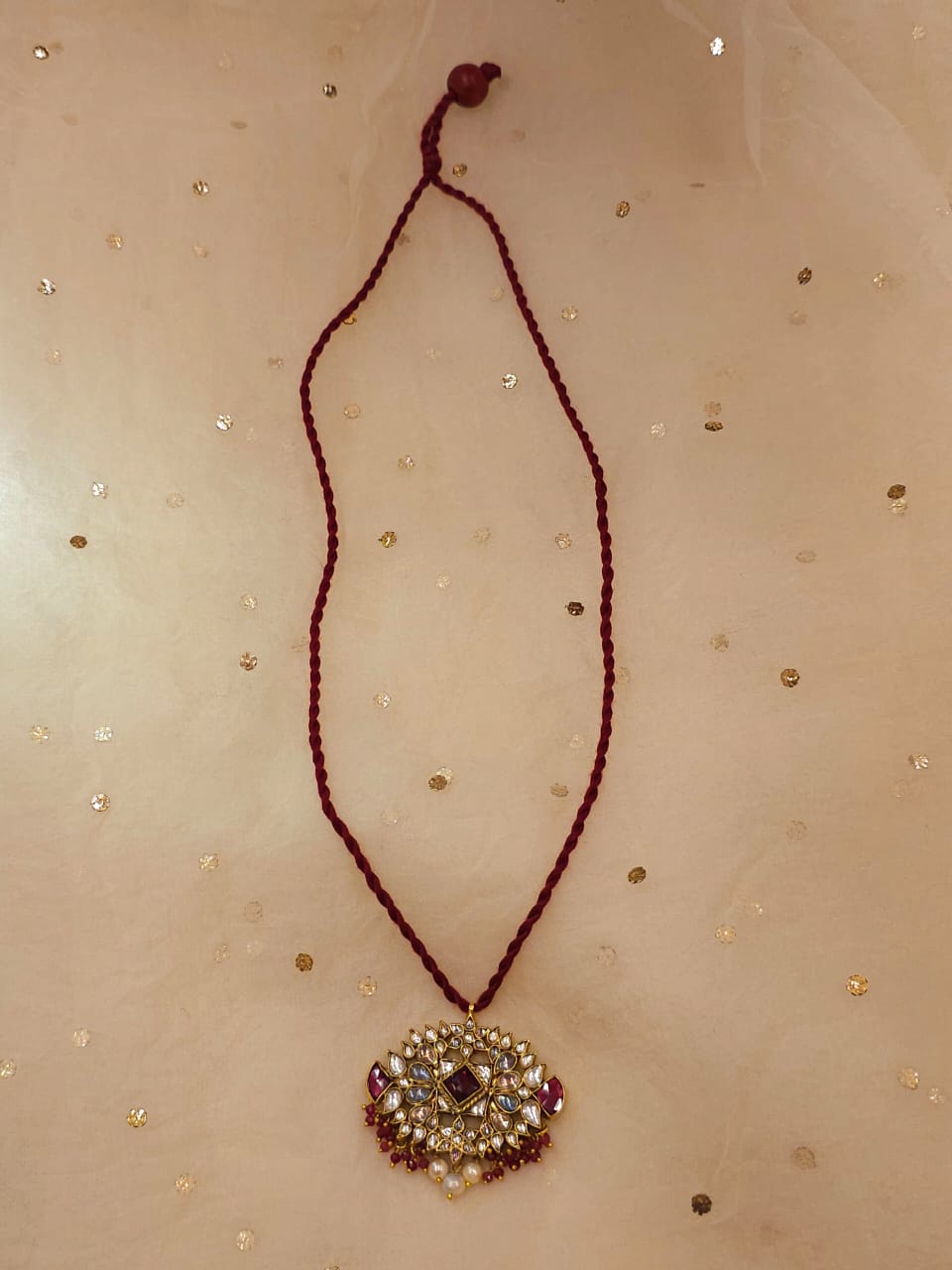 Shy Di pendant necklace