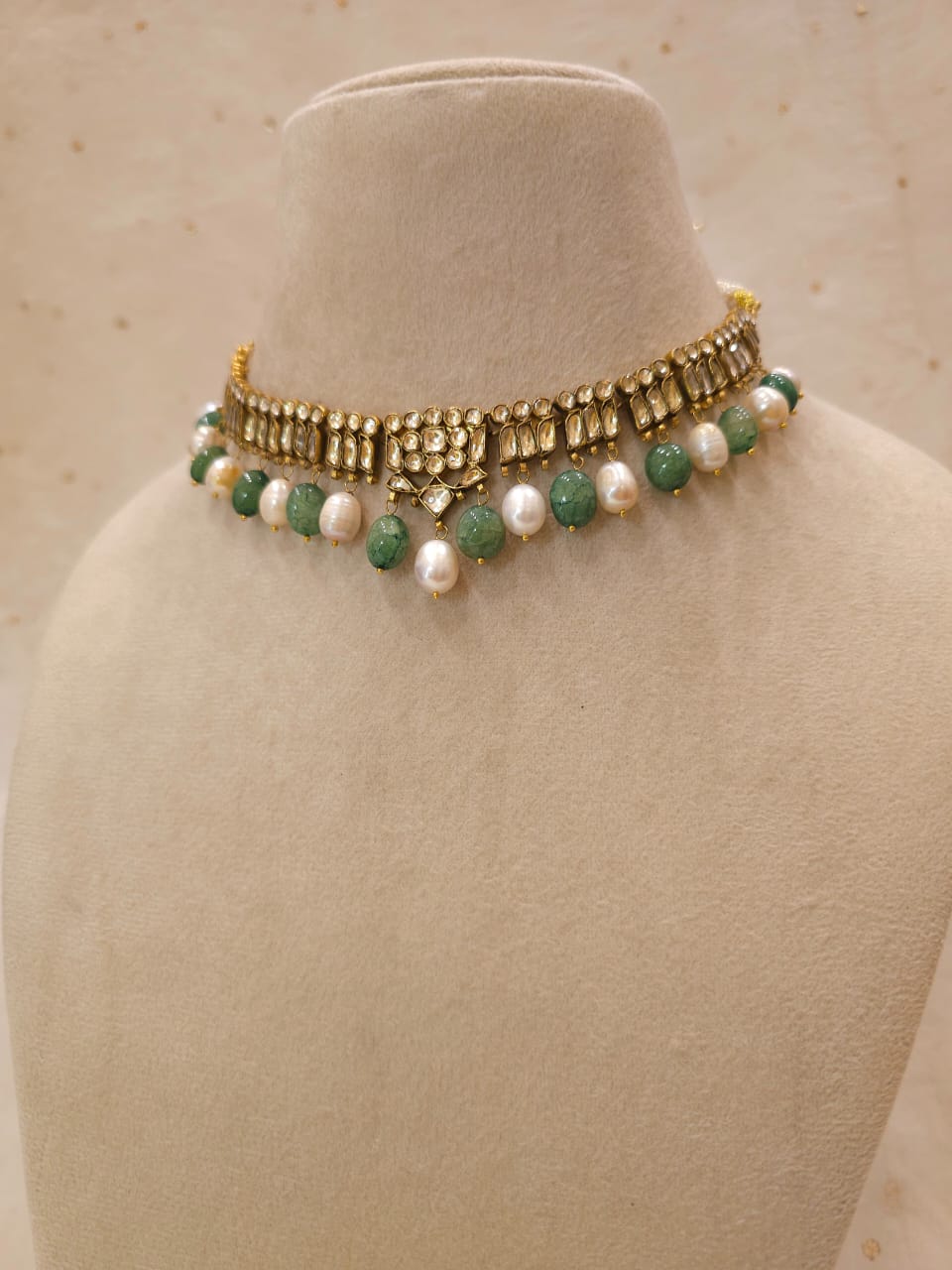 Falak haar pearl necklace