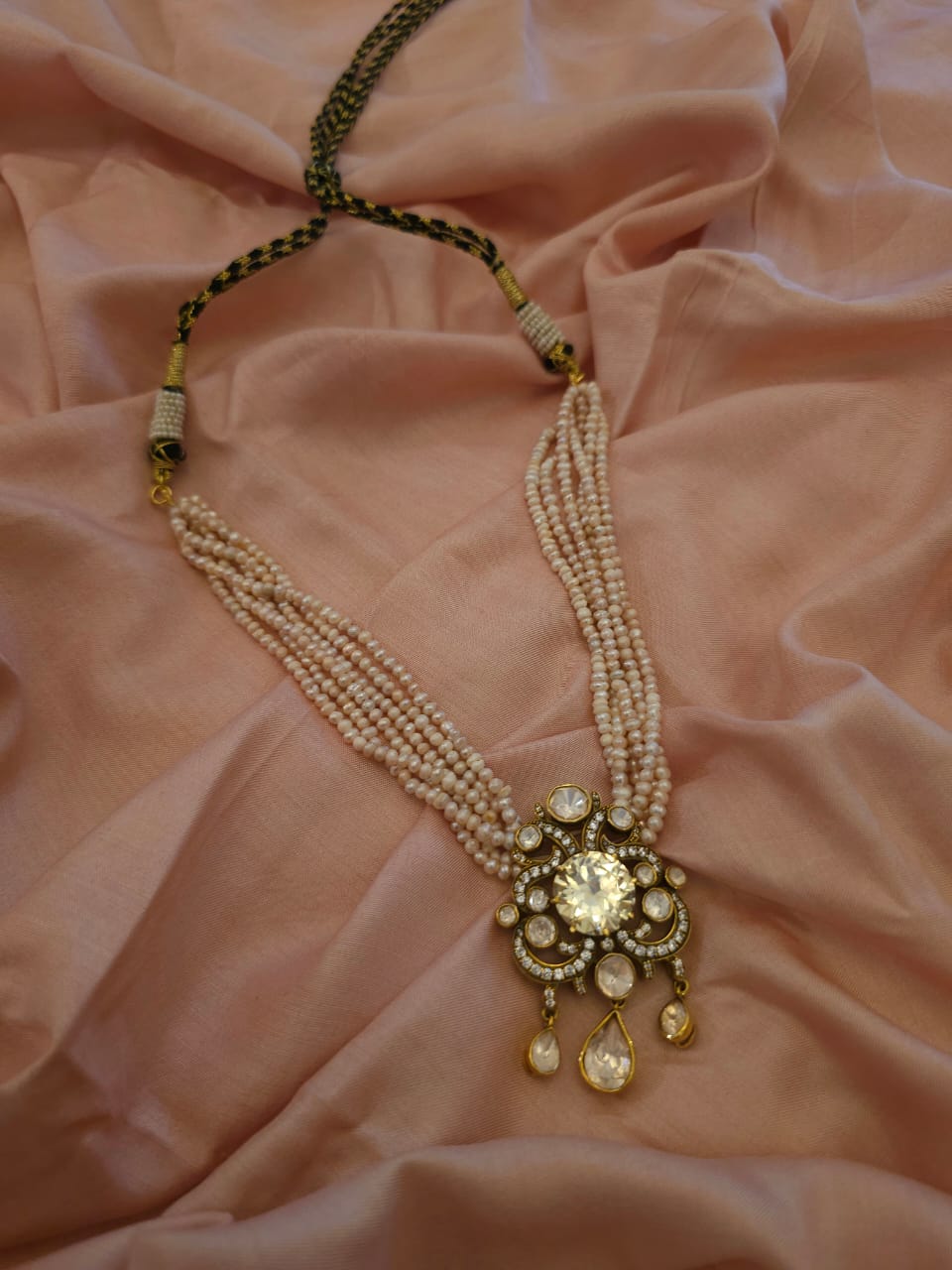 Victoria dawn silver necklace