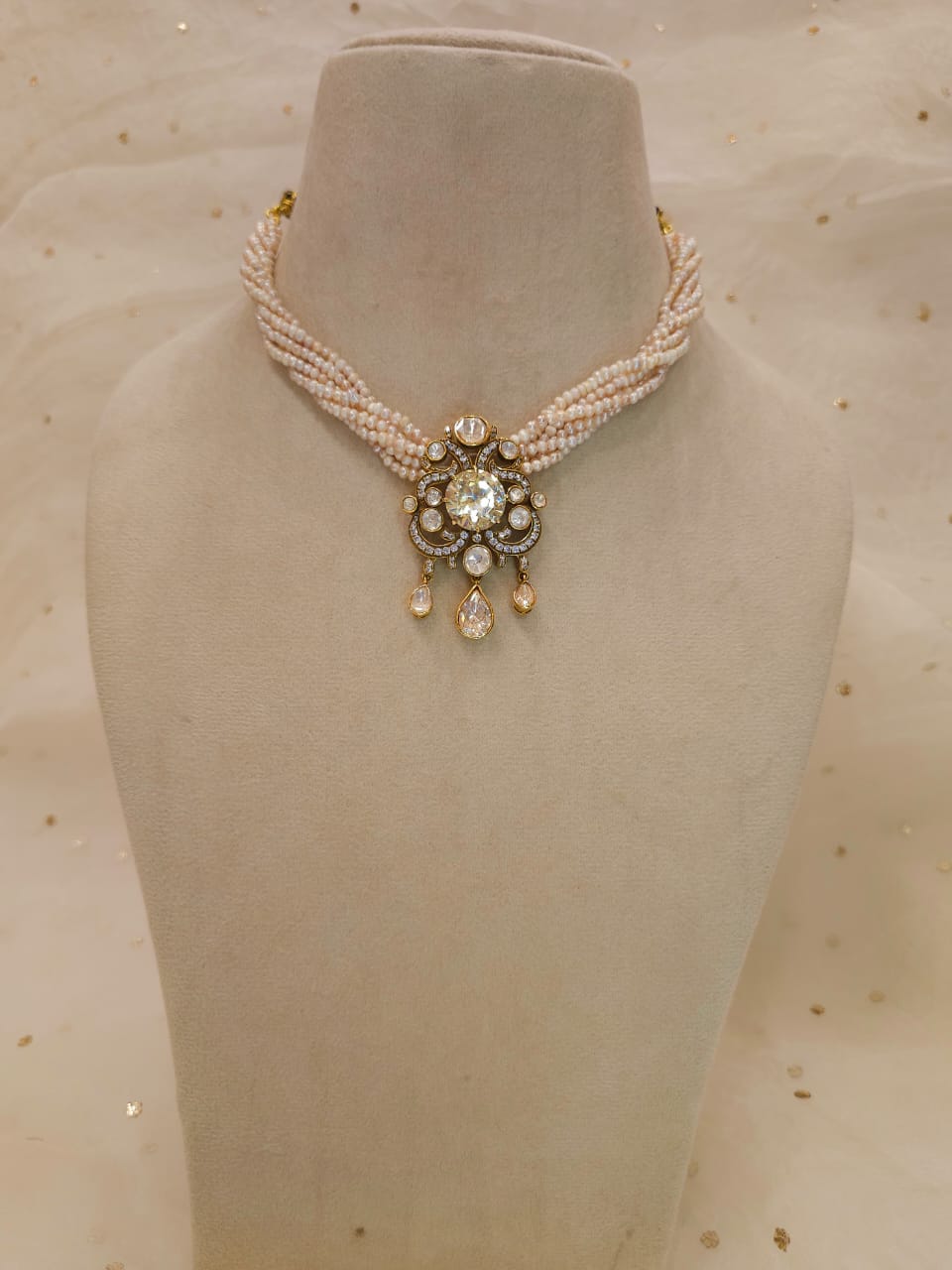 Victoria dawn silver necklace
