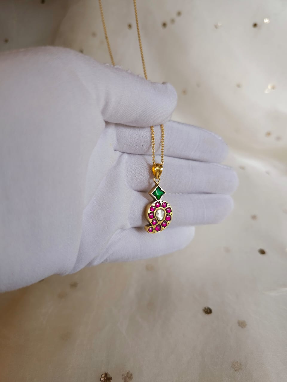 Kodai amra silver necklace