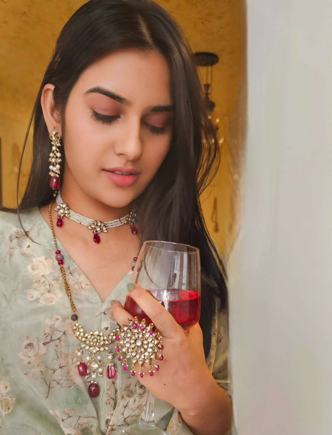 Hrdaya-Modana cocktail ring