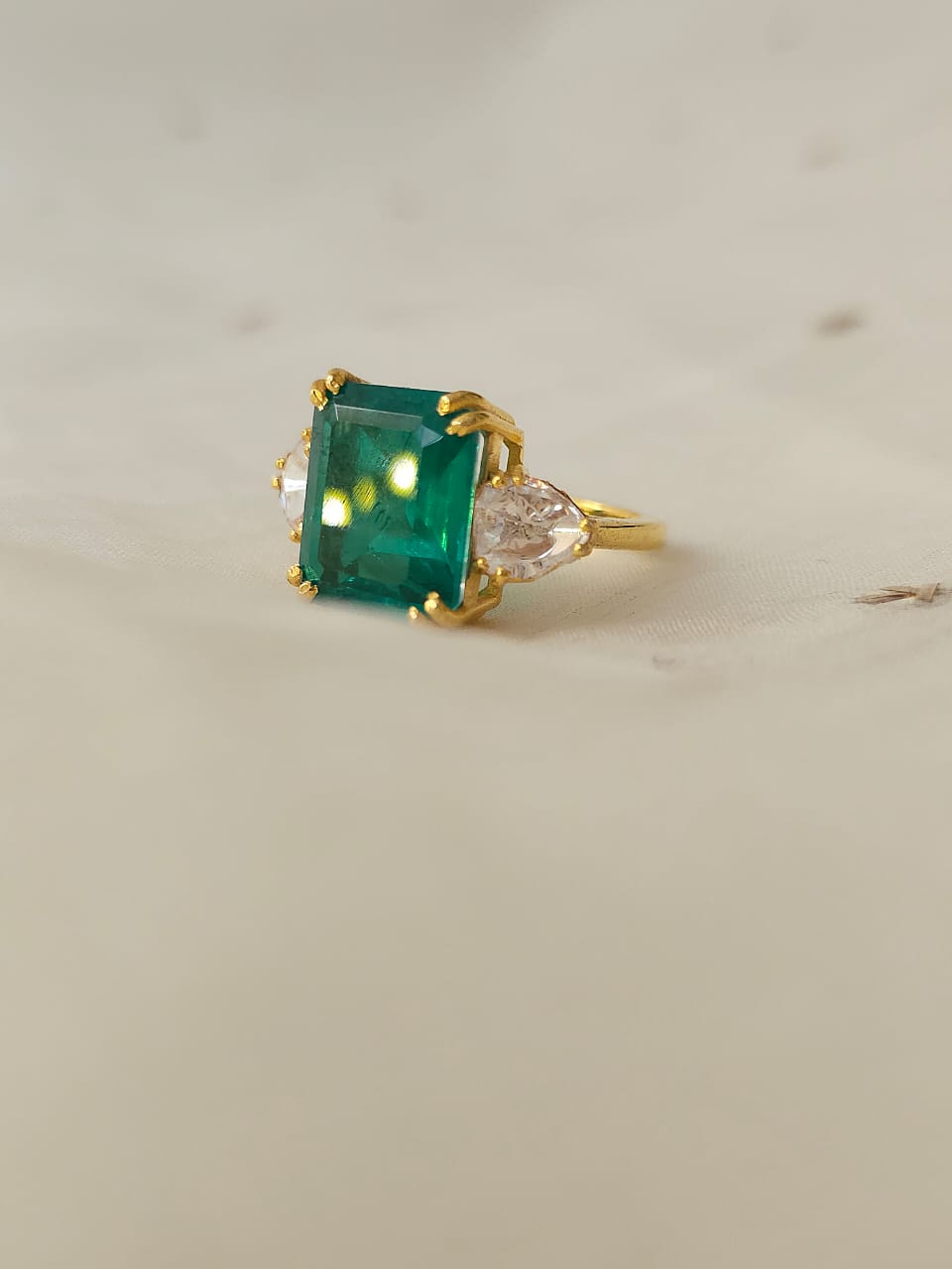 The green gate silver ring