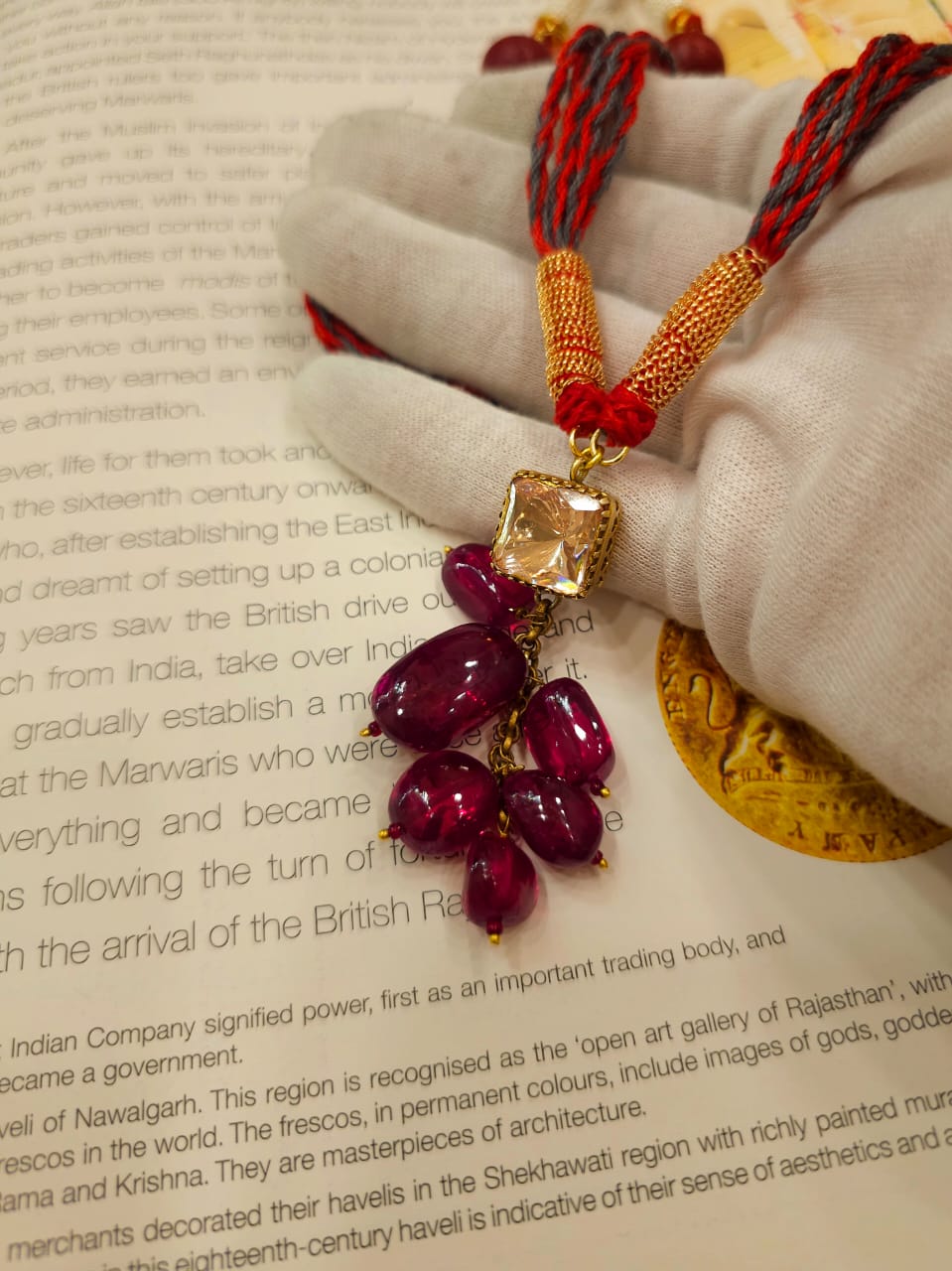 Syrah spinel silver necklace