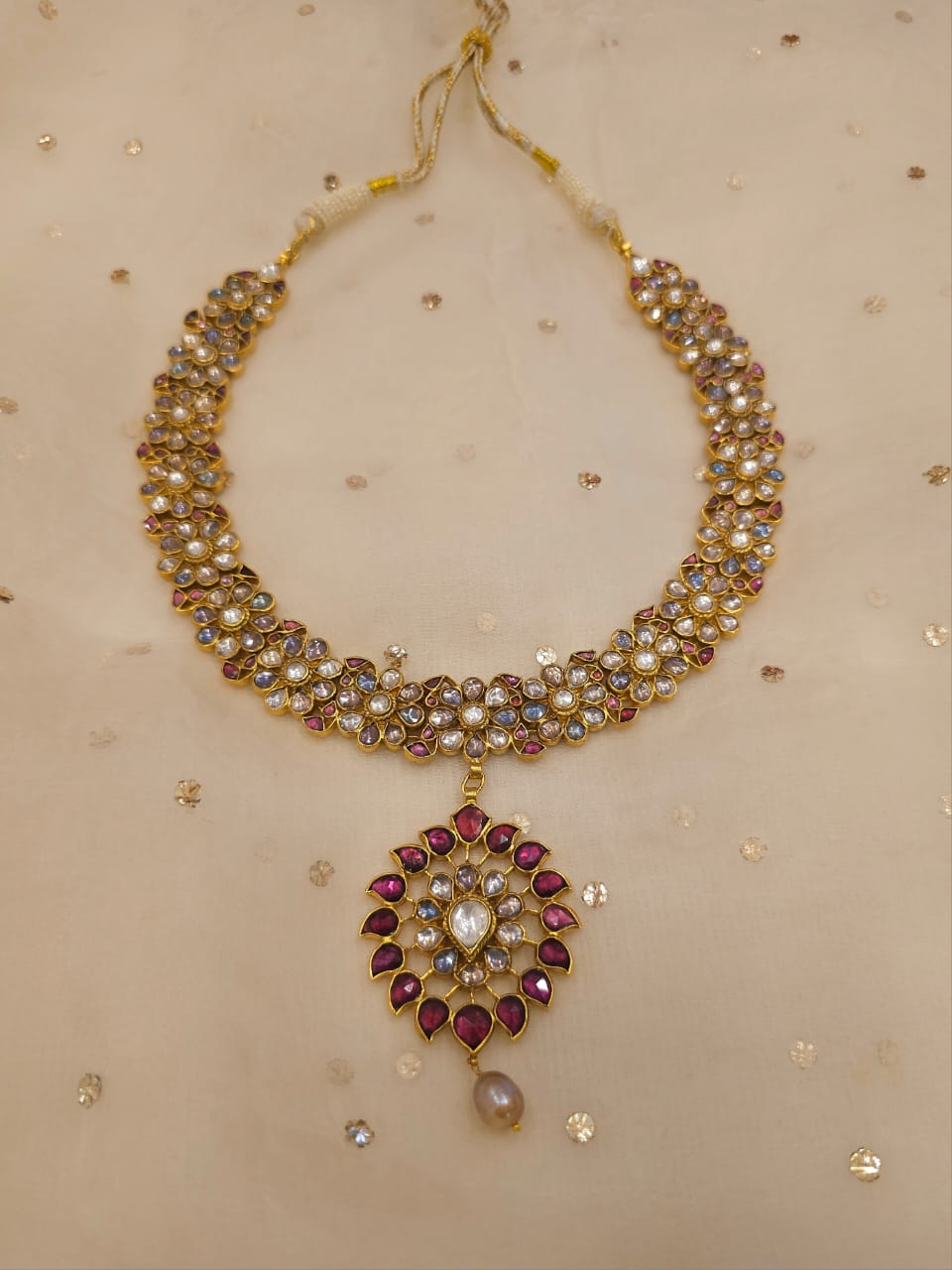 Shy Di Queen necklace