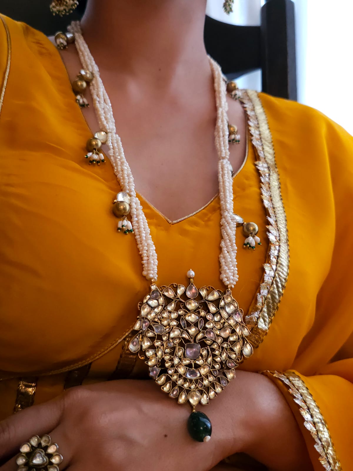 Sandhya jhanki queen necklace