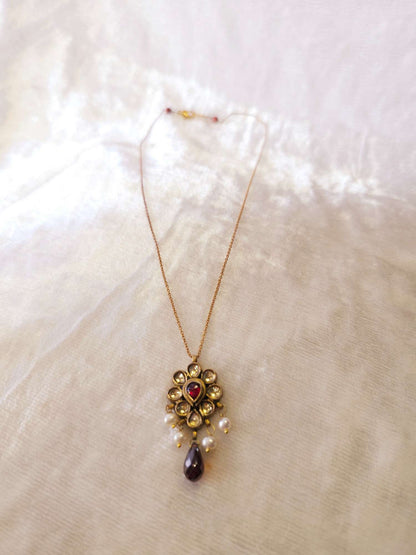 Garnet and pearl chain necklace