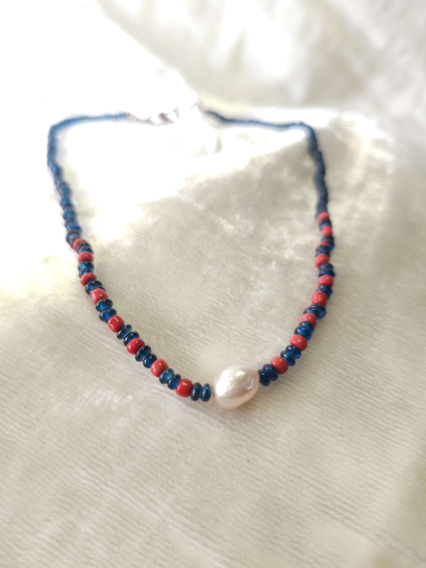 Red beach pearl necklace