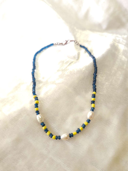Blue beach pearl necklace