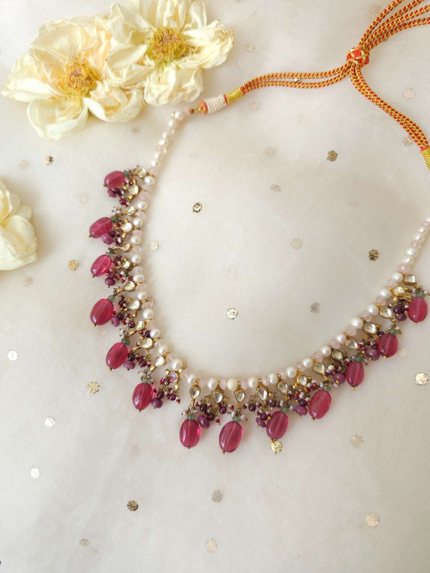 Agara apple necklace