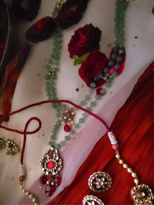 The panna meena antique necklace