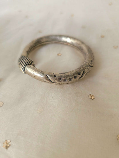 Oxidized bangle