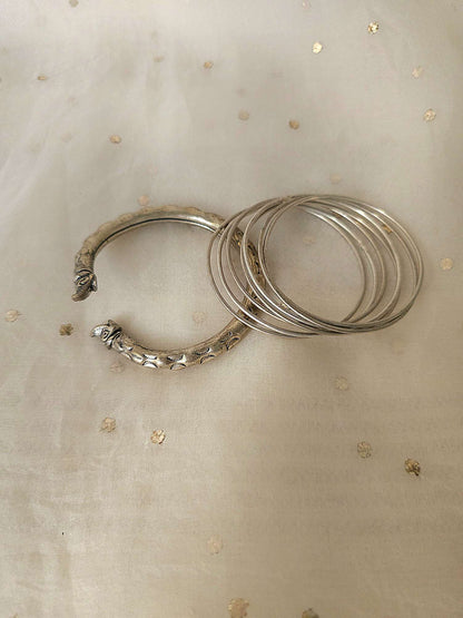 Oxidized bangle combo