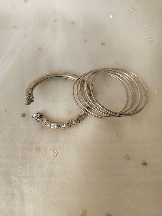 Oxidized bangle combo