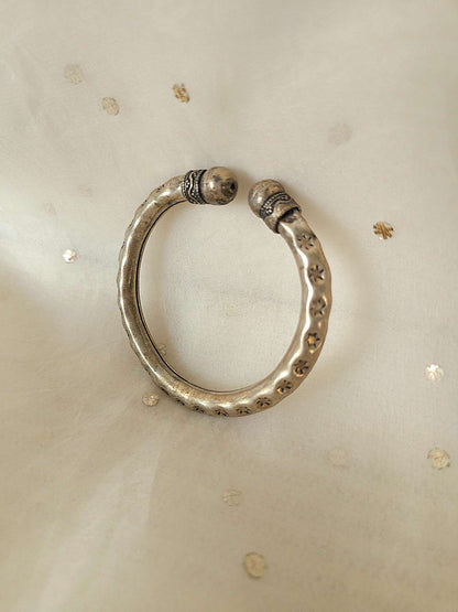 Oxidized bangle