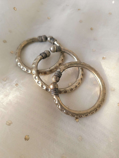 Oxidized bangle