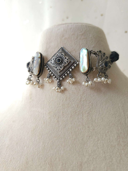 Oxidized necklace