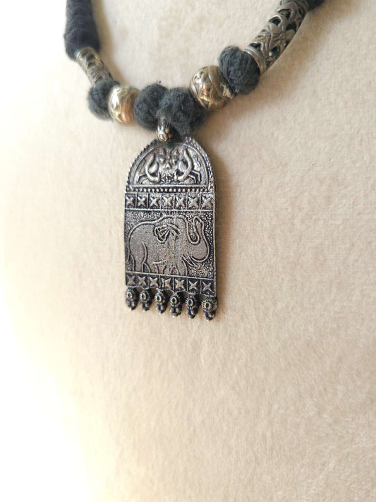 Oxidized necklace
