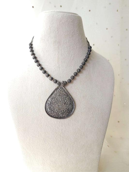 Oxidized necklace