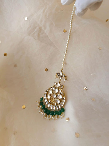 Auspicious pushya chandtika