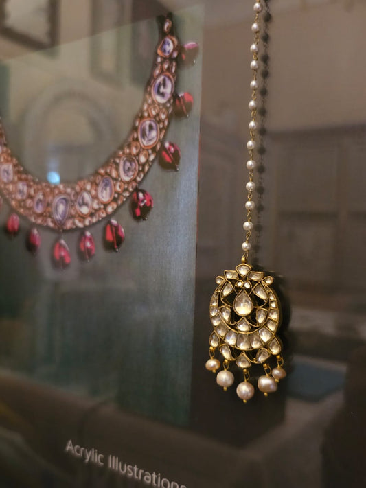 Late 19th century alloy tika