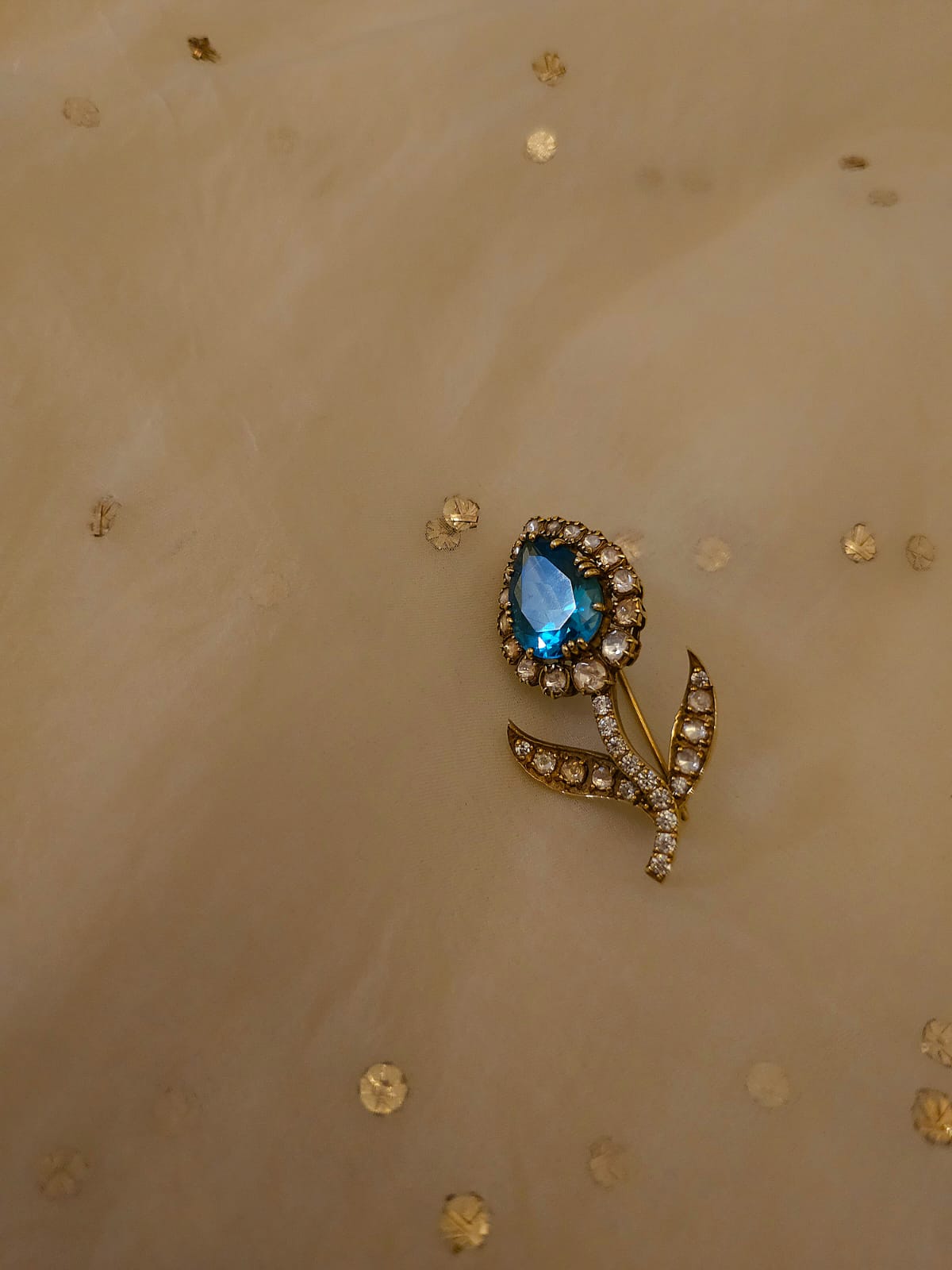 Cyan tamara silver brooch