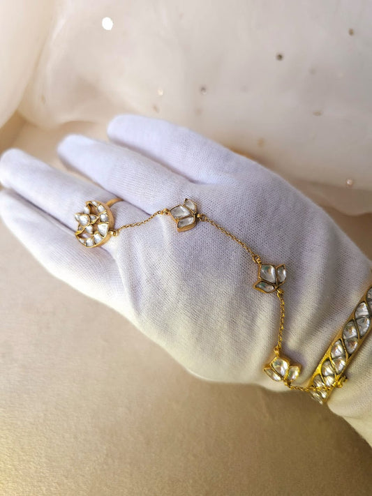 Moh-maya bangle hathphool