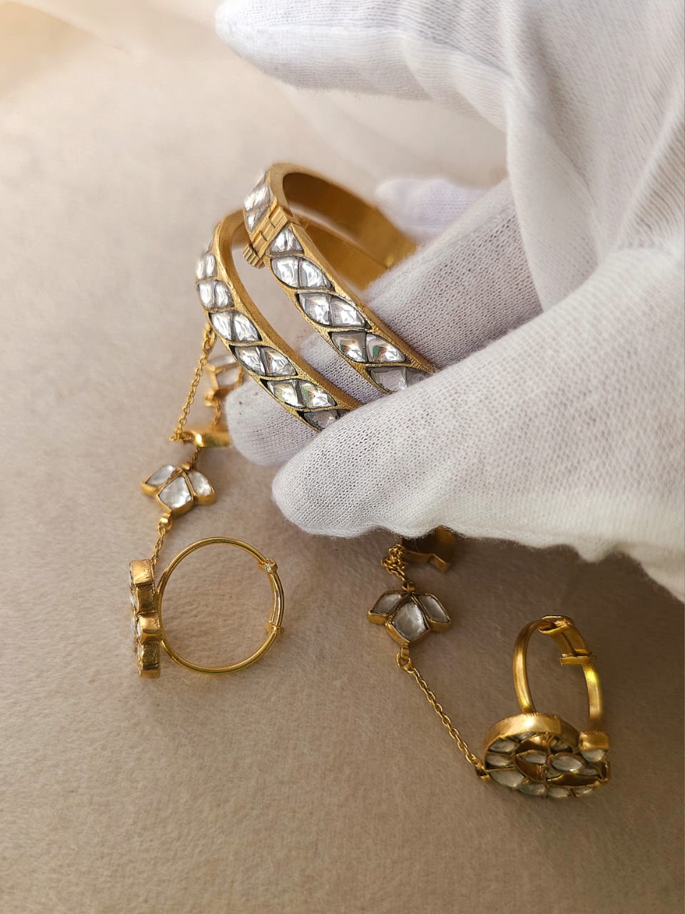 Moh-maya bangle hathphool