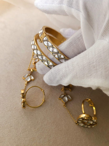 Moh-maya bangle hathphool