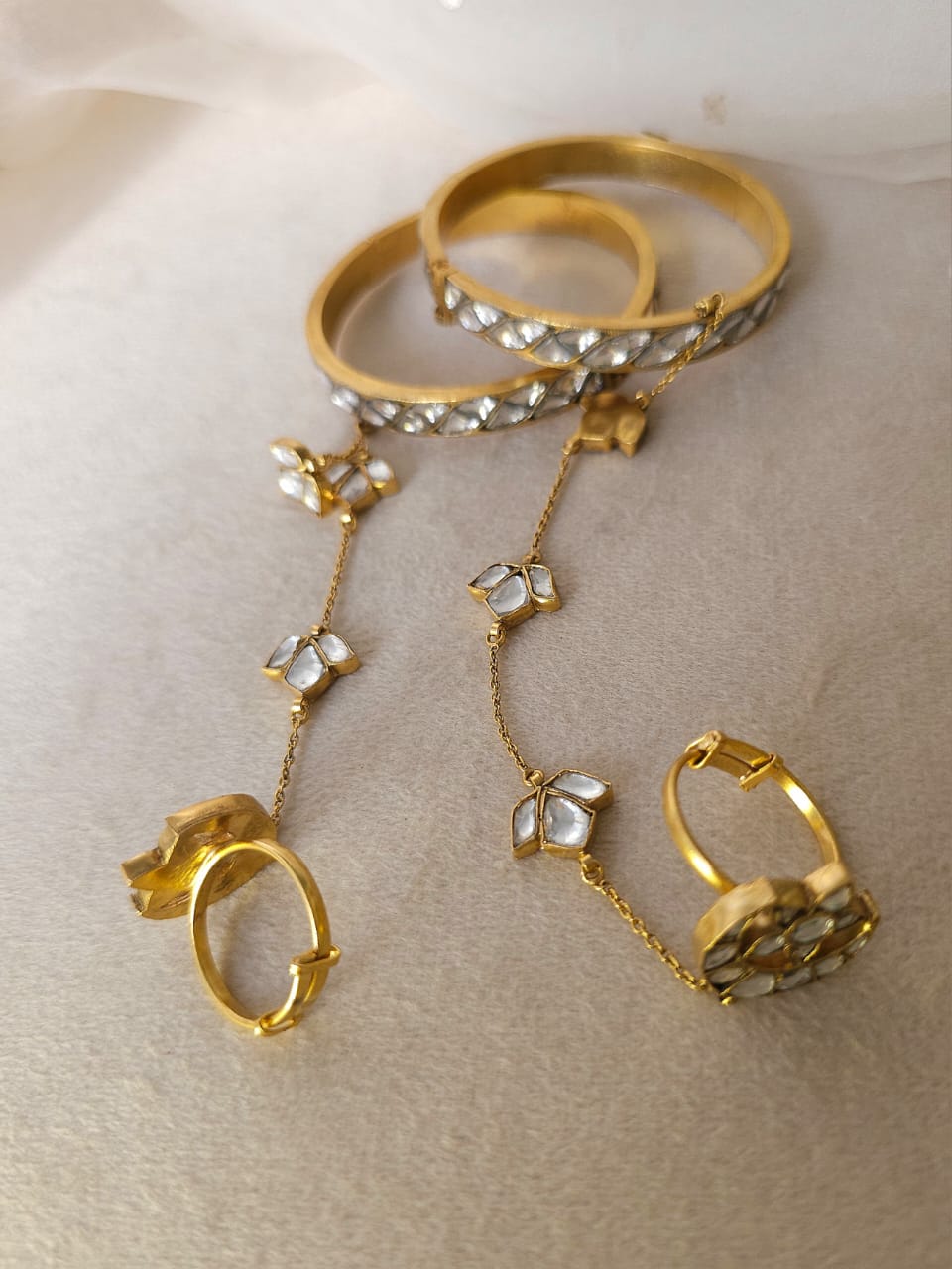 Moh-maya bangle hathphool