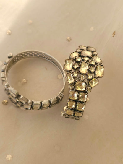 Jal mahal oval bangle