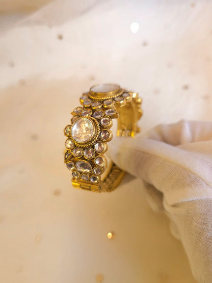 Queen Ayesha oval bangle